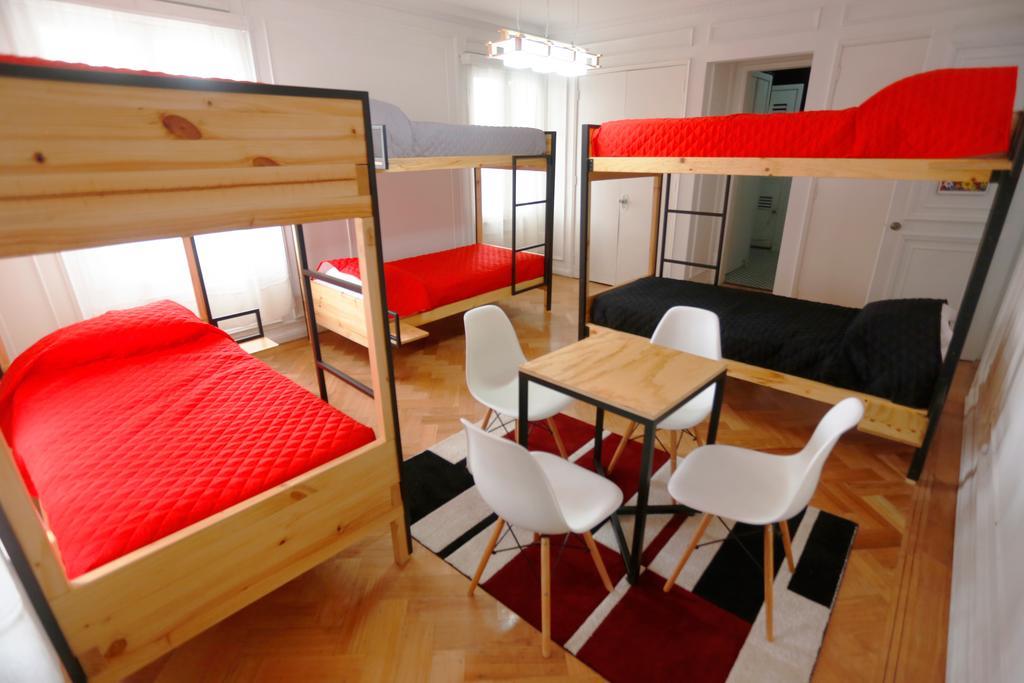 Salvador Hostal & Cafe Santiago de Chile Zewnętrze zdjęcie
