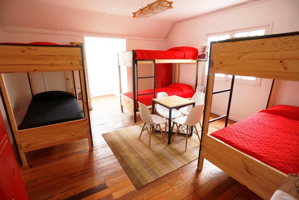 Salvador Hostal & Cafe Santiago de Chile Zewnętrze zdjęcie