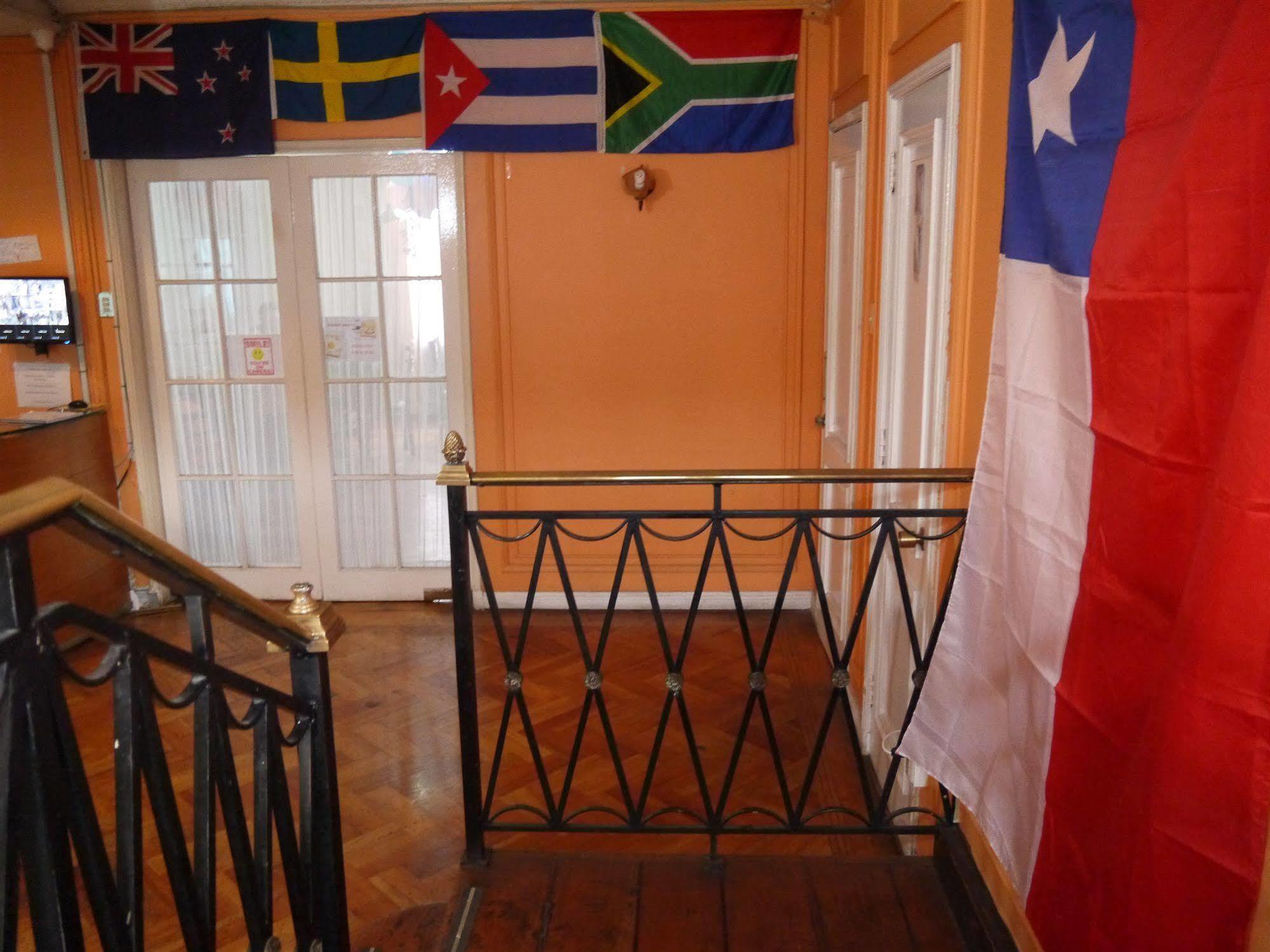 Salvador Hostal & Cafe Santiago de Chile Zewnętrze zdjęcie